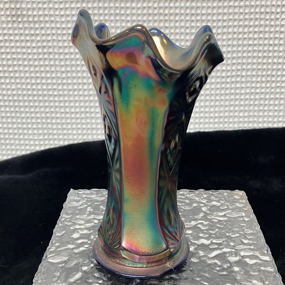 Fenton Iridescent Glass Vase - Picture 4 of 8